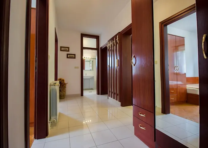 Apartment Marija Big & Comfortable