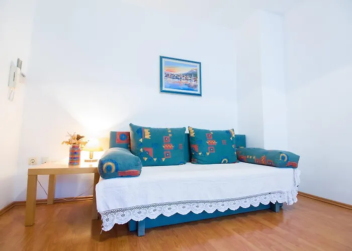 Marija Big & Comfortable